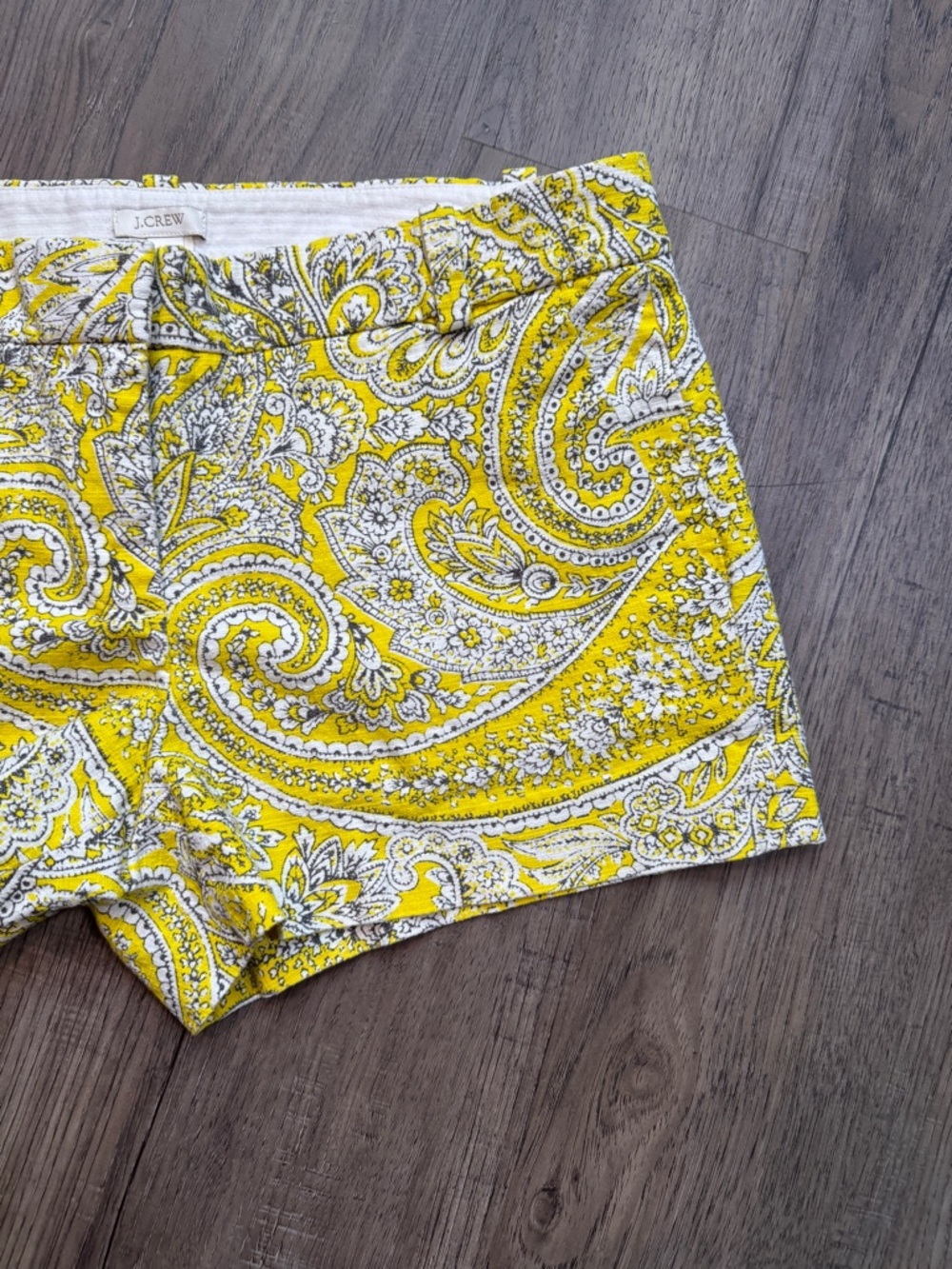 J. Crew Yellow Paisley Cotton Blend Shorts - Size 6 - Picture 6 of 12